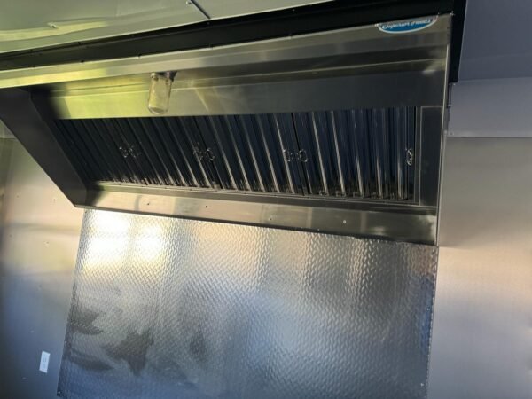 2024 8.5x20TA FOOD CONCESSION TRAILER 84'' 4211 - Image 11
