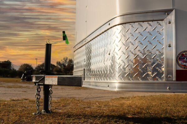 Small White Enclosed Trailer - Image 11