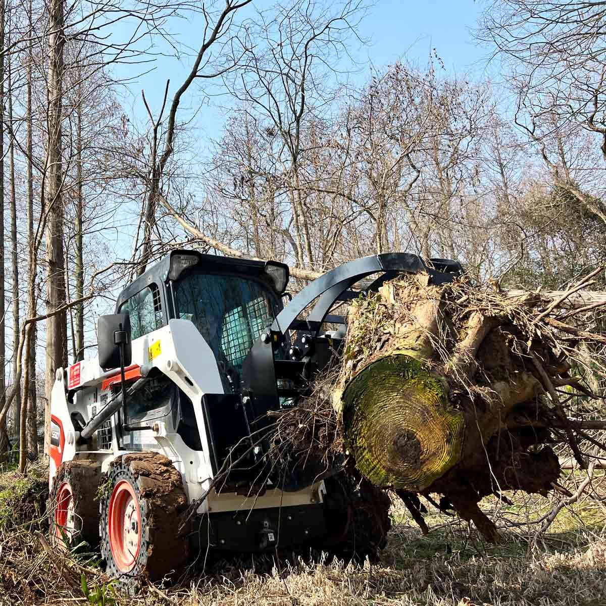 30" Skid Steer Log Grapple Attachment, 42" Claw Opening, 3000-lb Grapple Capacity, Universal Mount, TMG-SLG30 - Image 3