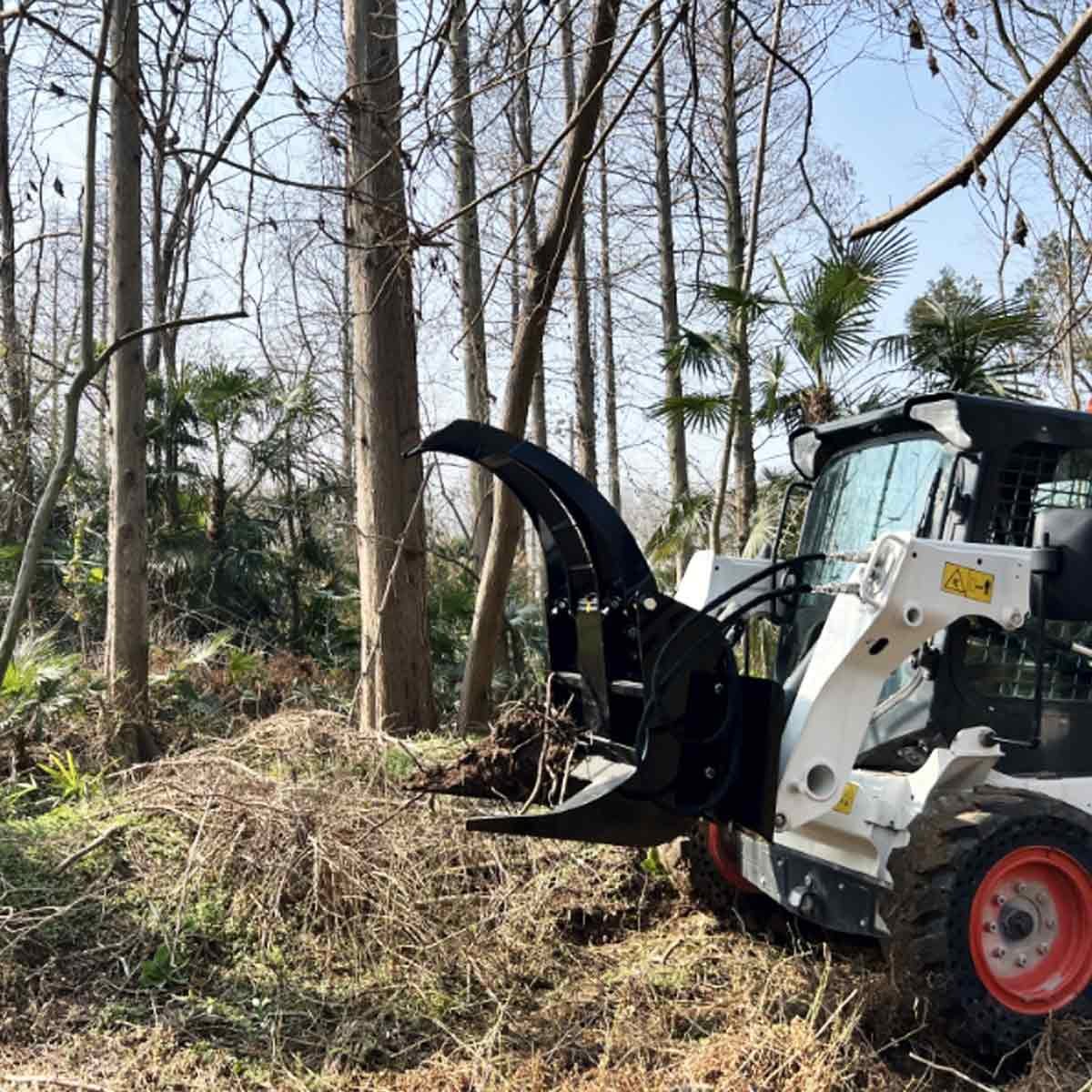 30" Skid Steer Log Grapple Attachment, 42" Claw Opening, 3000-lb Grapple Capacity, Universal Mount, TMG-SLG30 - Image 6