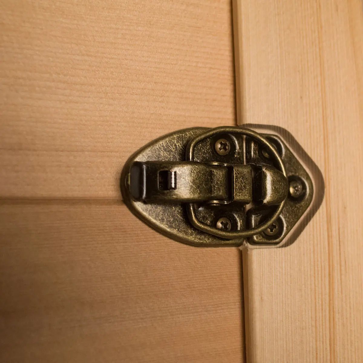 TMG LIVING 3 Person Corner Indoor FAR Infrared Sauna Room, Natural Canadian Hemlock, Bluetooth Speakers, Tempered Glass Door, TMG-LSN40 - Image 9