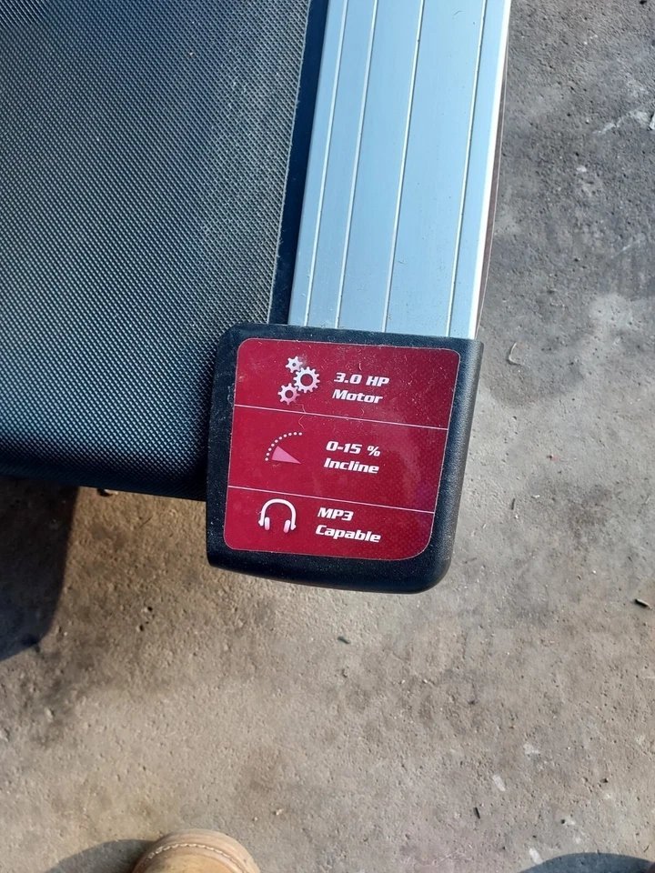 Sole F80 Treadmill - Image 5