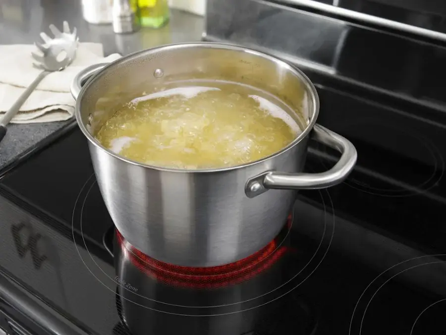 Whirlpool 6.7 Cu. Ft. Electric Double Oven Range with True Convection - Image 8