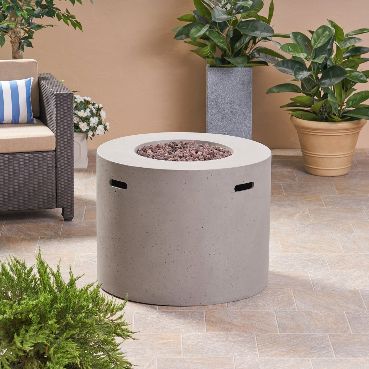 Latitude Run Caelan Outdoor Propane Gas Fire Pit Table - Image 3