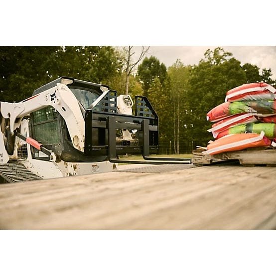 CountyLine Quick-Attach Walk-Thru Pallet Fork, 3,000 lb. - Image 2