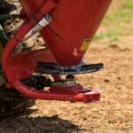 CountyLine 850 lb. Capacity Fertilizer Spreader and Seeder, FS20 - Image 2